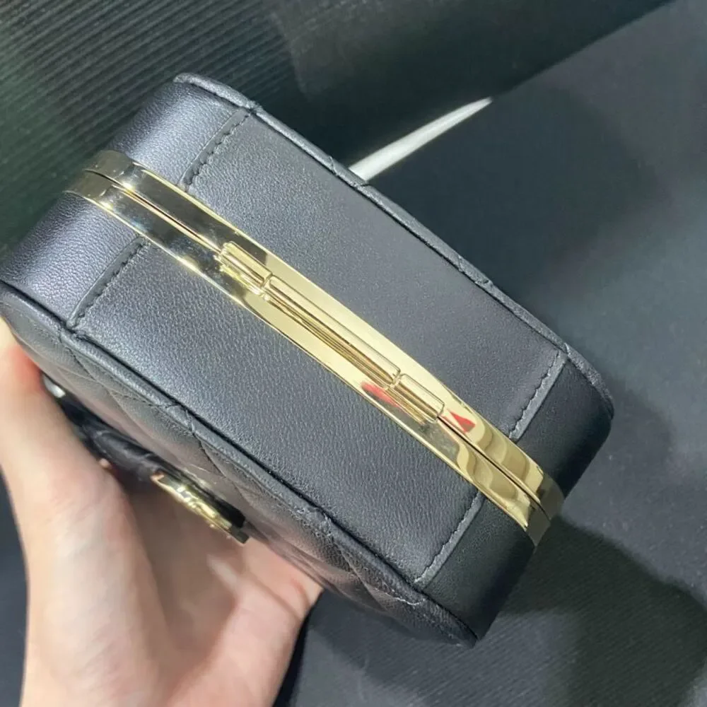 Chanel Women Pre-Loved Bag Very Good Condition